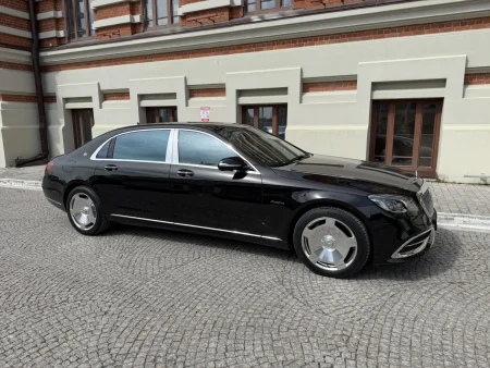Аренда Mercedes Maybach S 560 2020